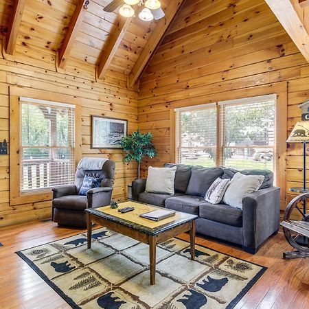 Pigeon Forge Cabin Premier Location And Hot Tub المظهر الخارجي الصورة