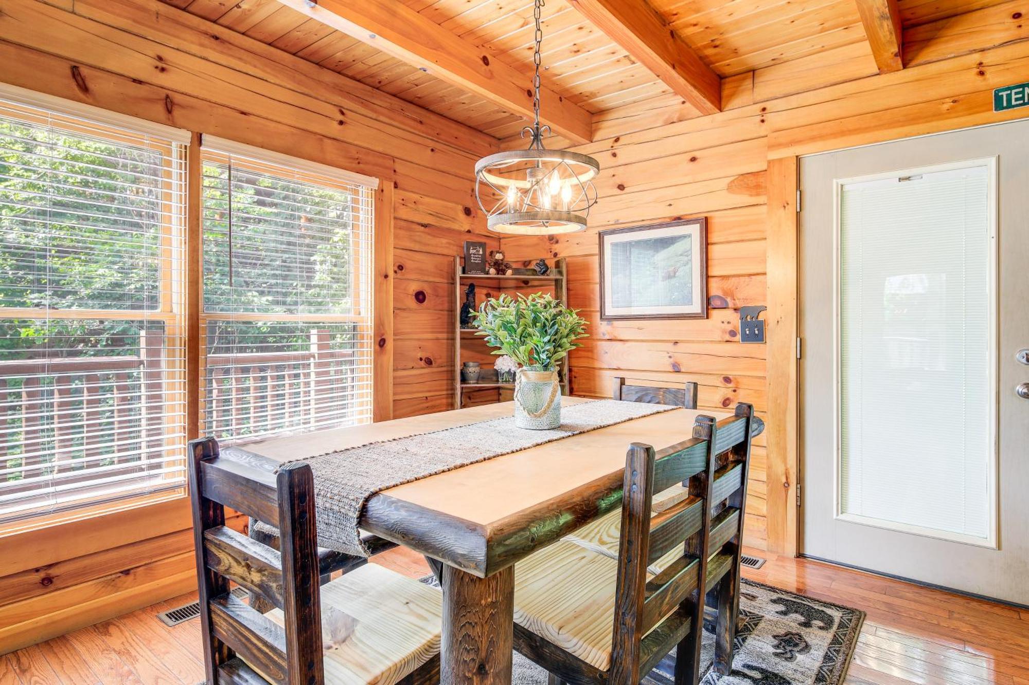 Pigeon Forge Cabin Premier Location And Hot Tub المظهر الخارجي الصورة