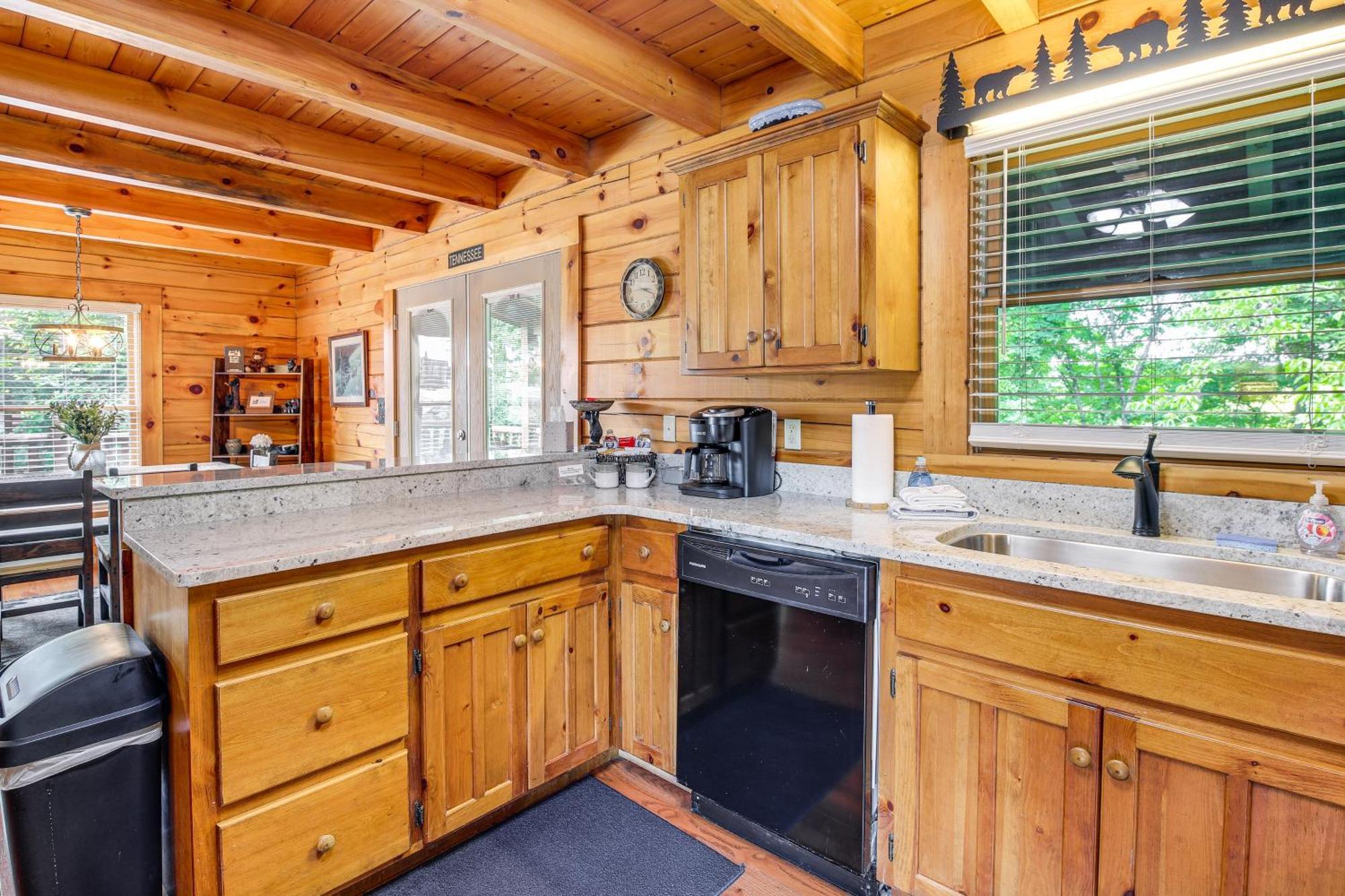 Pigeon Forge Cabin Premier Location And Hot Tub المظهر الخارجي الصورة